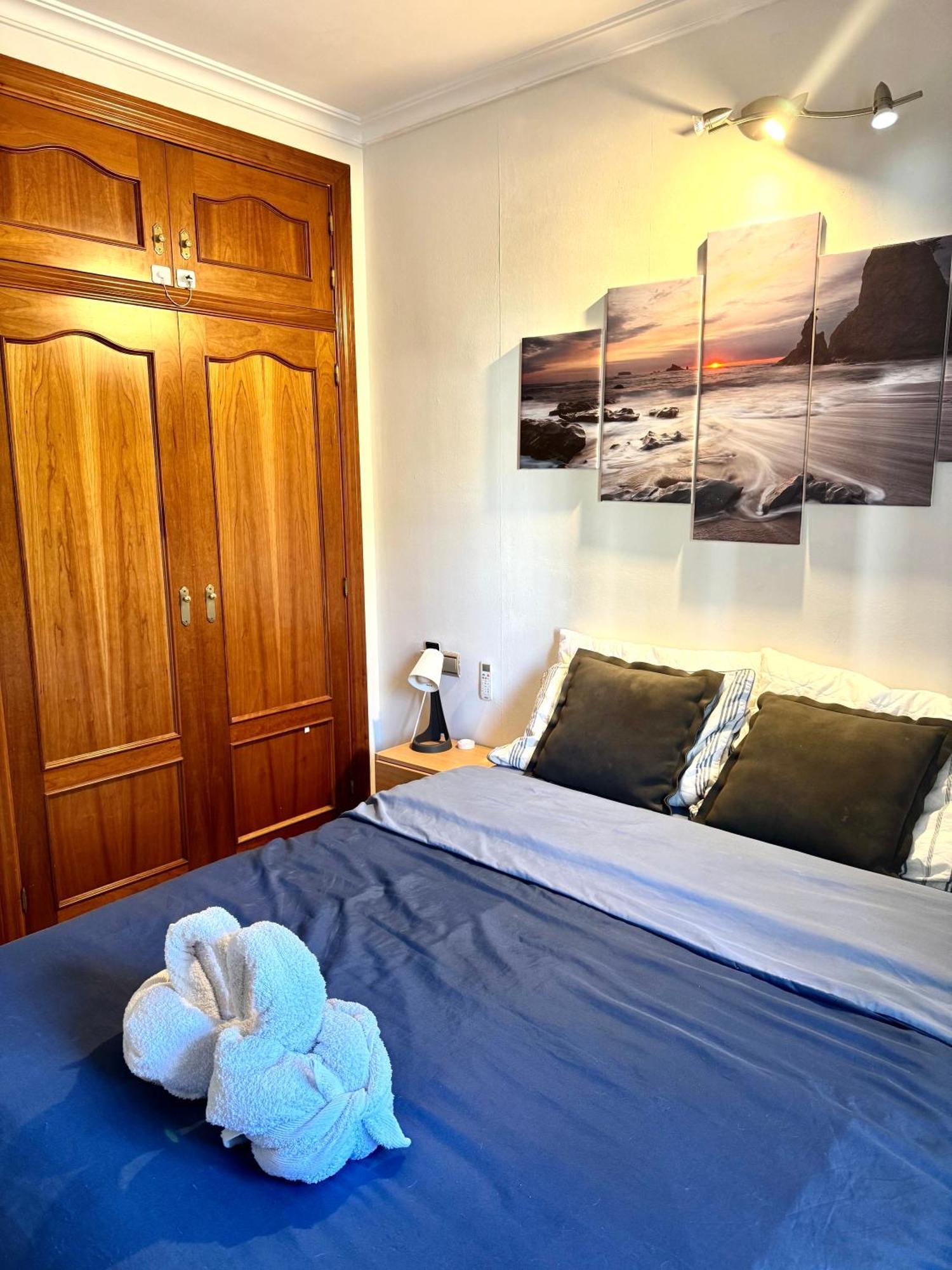 Cozy Fuengirola Apartment With Sea View & Pool Bagian luar foto